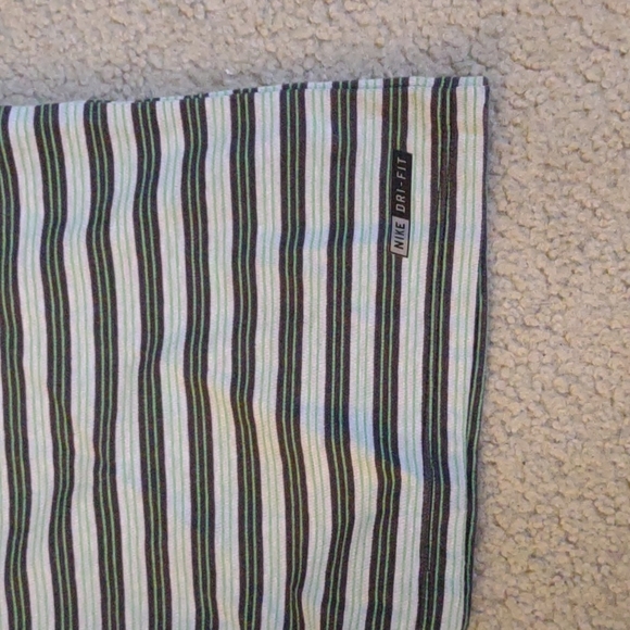 Men's Hurley/ Nike Dri Fit Tank Top. Size Small - Picture 4 of 4